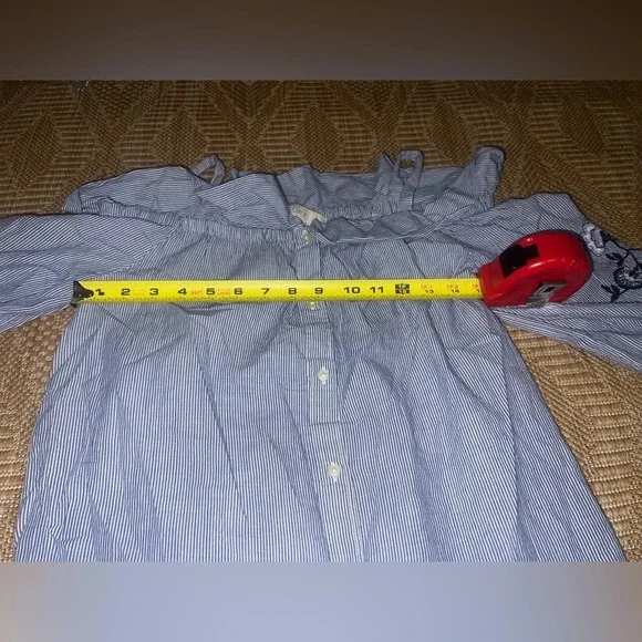 Loft Women's Cold Shoulder Blouse, Floral Embroidery on Sleeves, Size XS - Picture 9 of 10